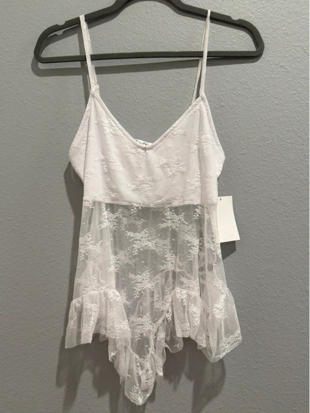 NWT Electric Behaviour White Lace Tank Top